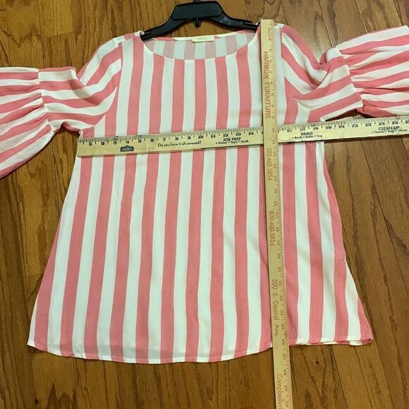 ODDY Size Small pink and white strap top with 2tier ruffle/bell sleeves. - Picture 8 of 8